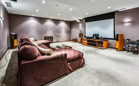 4-этажный коттедж 2 000 м² с отделкой