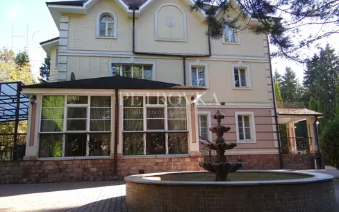 1-этажный коттедж 1 014 м² с отделкой