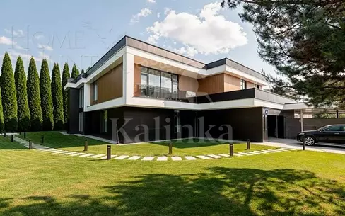 2-этажный коттедж 880 м² с отделкой