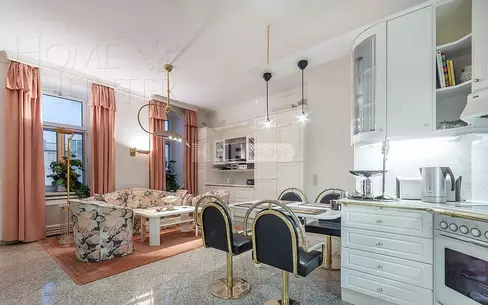 4-КОМН. КВАРТИРА С ОТДЕЛКОЙ 167.5 М² НА 5 ЭТАЖЕ