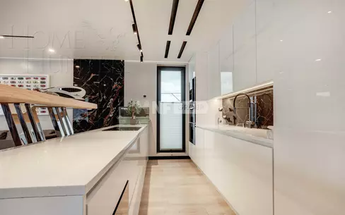 2-УРОВНЕВЫЕ АПАРТАМЕНТЫ С ОТДЕЛКОЙ 480 М² НА 1 ЭТАЖЕ
