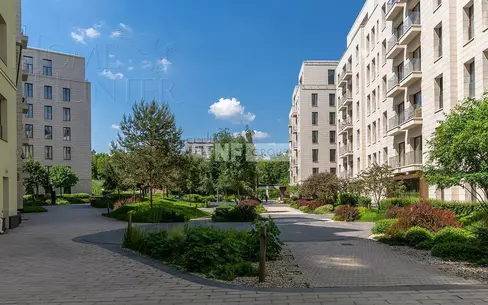 3-комн. кв., 135 м², 4/7 этаж