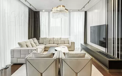 4-комн. кв., 250 м², 57/78 этаж