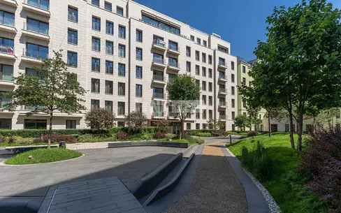 3-комн. кв., 117.2 м², 2/7 этаж