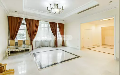 4-УРОВНЕВЫЙ ТАУНХАУС С ОТДЕЛКОЙ 450 М² НА 1 ЭТАЖЕ