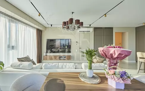 4-КОМН. КВАРТИРА С ОТДЕЛКОЙ 144 М² НА 28 ЭТАЖЕ