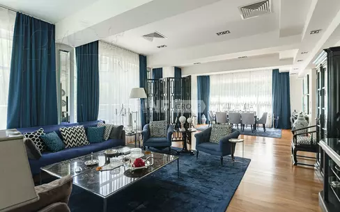 6-КОМН. КВАРТИРА С ОТДЕЛКОЙ 245 М² НА 2 ЭТАЖЕ