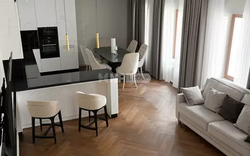 2-УРОВНЕВЫЙ ТАУНХАУС С ОТДЕЛКОЙ 179 М² НА 1 ЭТАЖЕ