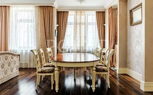 4-КОМН. КВАРТИРА С ОТДЕЛКОЙ 193 М² НА 3 ЭТАЖЕ