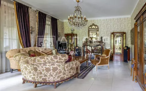 2-этажный коттедж 840 м² с отделкой