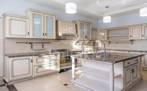 2-этажный коттедж 491.5 м² с отделкой