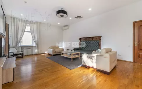 5-КОМН. КВАРТИРА С ОТДЕЛКОЙ 185.8 М² НА 3 ЭТАЖЕ