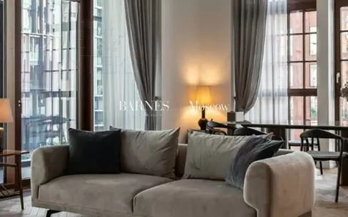 5-КОМН. КВАРТИРА С ОТДЕЛКОЙ 338 М² НА 4 ЭТАЖЕ
