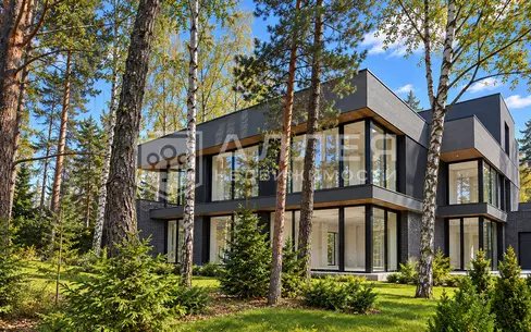 2-этажный коттедж 550 м² без отделки