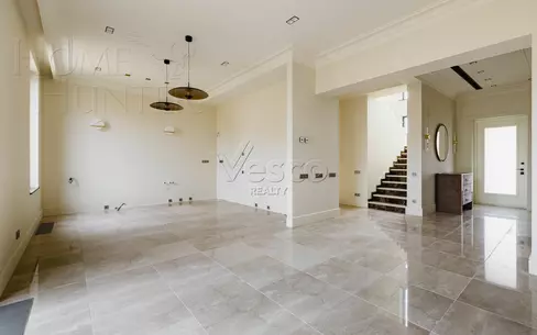 2-этажный коттедж 380 м² с отделкой