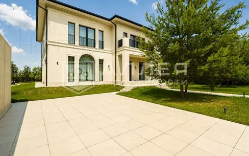 2-этажный коттедж 500 м² с отделкой