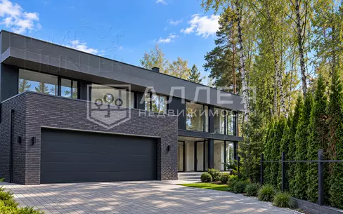 2-этажный коттедж 550 м² без отделки