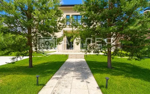 2-этажный коттедж 500 м² с отделкой