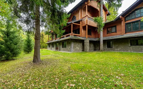 2-этажный коттедж 650 м² с отделкой