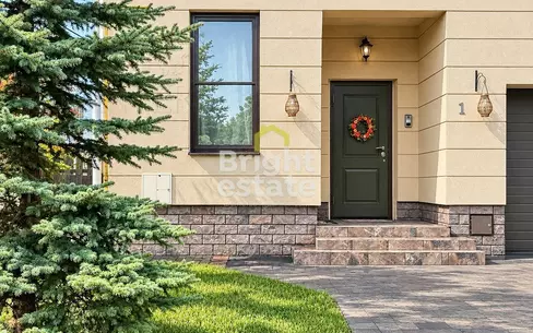 3-этажный таунхаус 270 м² с отделкой
