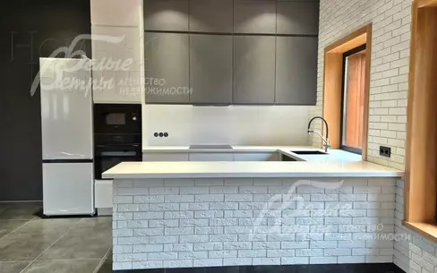 2-этажный коттедж 257 м² с отделкой