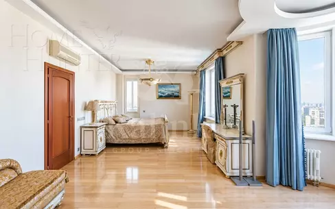 4-КОМН. КВАРТИРА С ОТДЕЛКОЙ 230 М² НА 23 ЭТАЖЕ