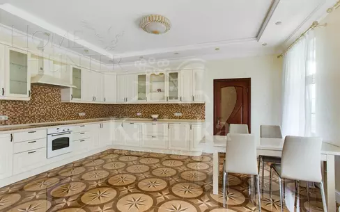 2-этажный коттедж 420 м² с отделкой