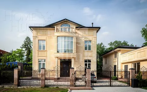 3-этажный коттедж 525 м² с отделкой
