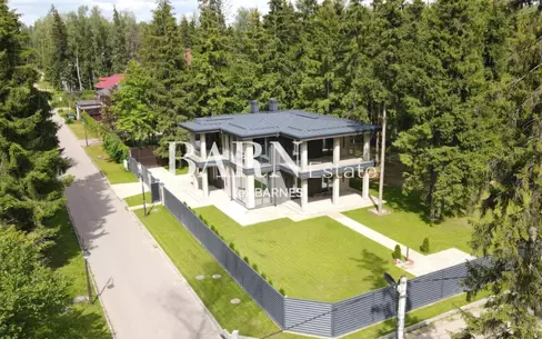 2-этажный коттедж 280 м² без отделки