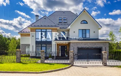 2-этажный коттедж 600 м² с отделкой