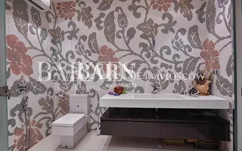 2-этажный коттедж 650 м² с отделкой