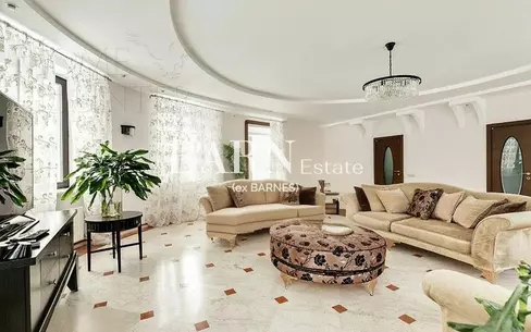 2-этажный коттедж 800 м² с отделкой