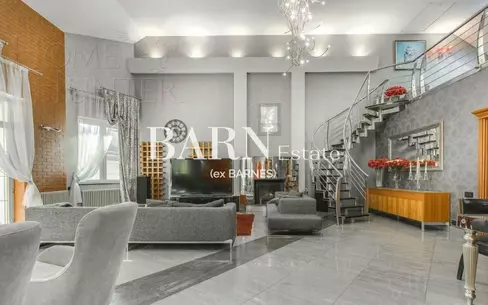 2-этажный коттедж 1 400 м² с отделкой