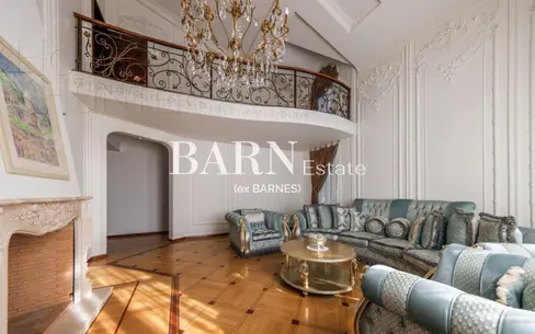 4-этажный коттедж 750 м² с отделкой