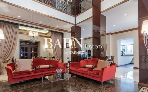 2-этажный коттедж 1 350 м² с отделкой