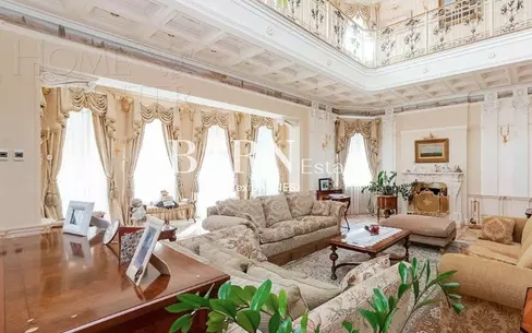 2-этажный коттедж 1 800 м² с отделкой