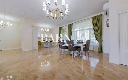 2-этажный коттедж 328 м² с отделкой