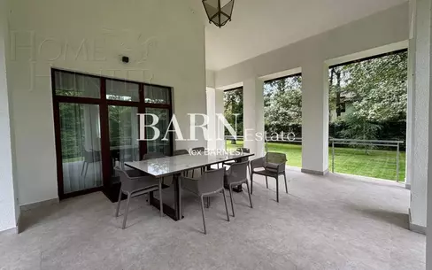 2-этажный коттедж 700 м² с отделкой