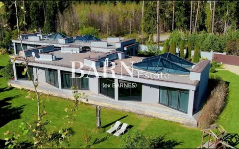 1-этажный коттедж 700 м² с отделкой