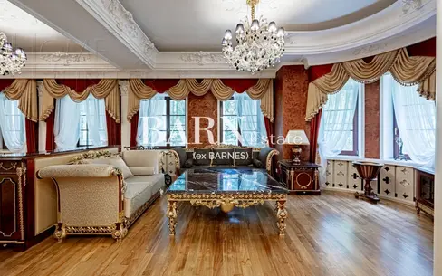 2-этажный коттедж 900 м² с отделкой