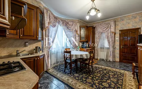 2-этажный коттедж 360 м² с отделкой