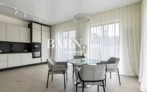 1-этажный коттедж 250 м² с отделкой