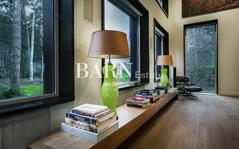 2-этажный коттедж 1 400 м² с отделкой