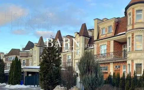 2-этажный таунхаус 320 м² с отделкой