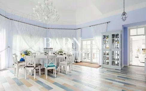 2-этажный коттедж 550 м² с отделкой