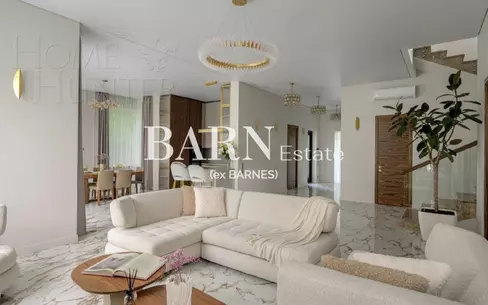 2-этажный коттедж 350 м² с отделкой