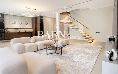 2-этажный коттедж 349.7 м² с отделкой