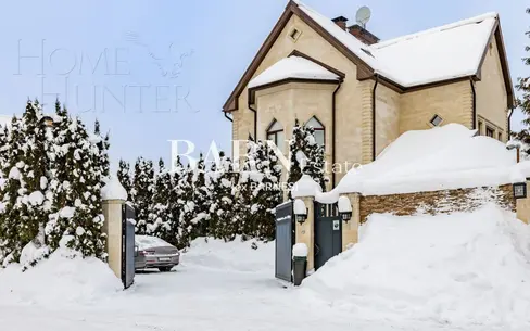 4-этажный коттедж 460 м² с отделкой