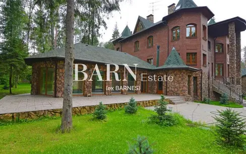 2-этажный коттедж 1 500 м² с отделкой
