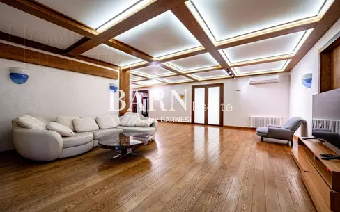3-этажный коттедж 1 477 м² с отделкой